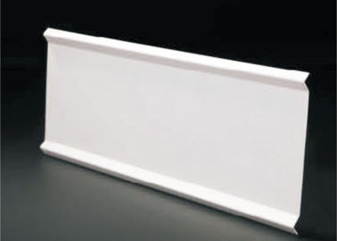 J que se encrespaba formó el techo linear flotante enchufable teja el techo suspendido de aluminio de encargo de la tira de metal