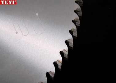 el corte de los 450MM que corta las hojas de sierra de aluminio de acrílico con Ceratizit inclina base silenciosa