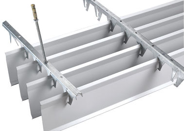 El techo abierto suspendido de aluminio interior de la célula del metal linear teja para los materiales de la decoración de la estación de metro