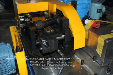 Máquina anterior del tubo espiral de acero con el sistema automático del corte de la hoja de sierra